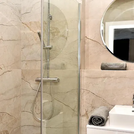 Vip 11 Apartment *